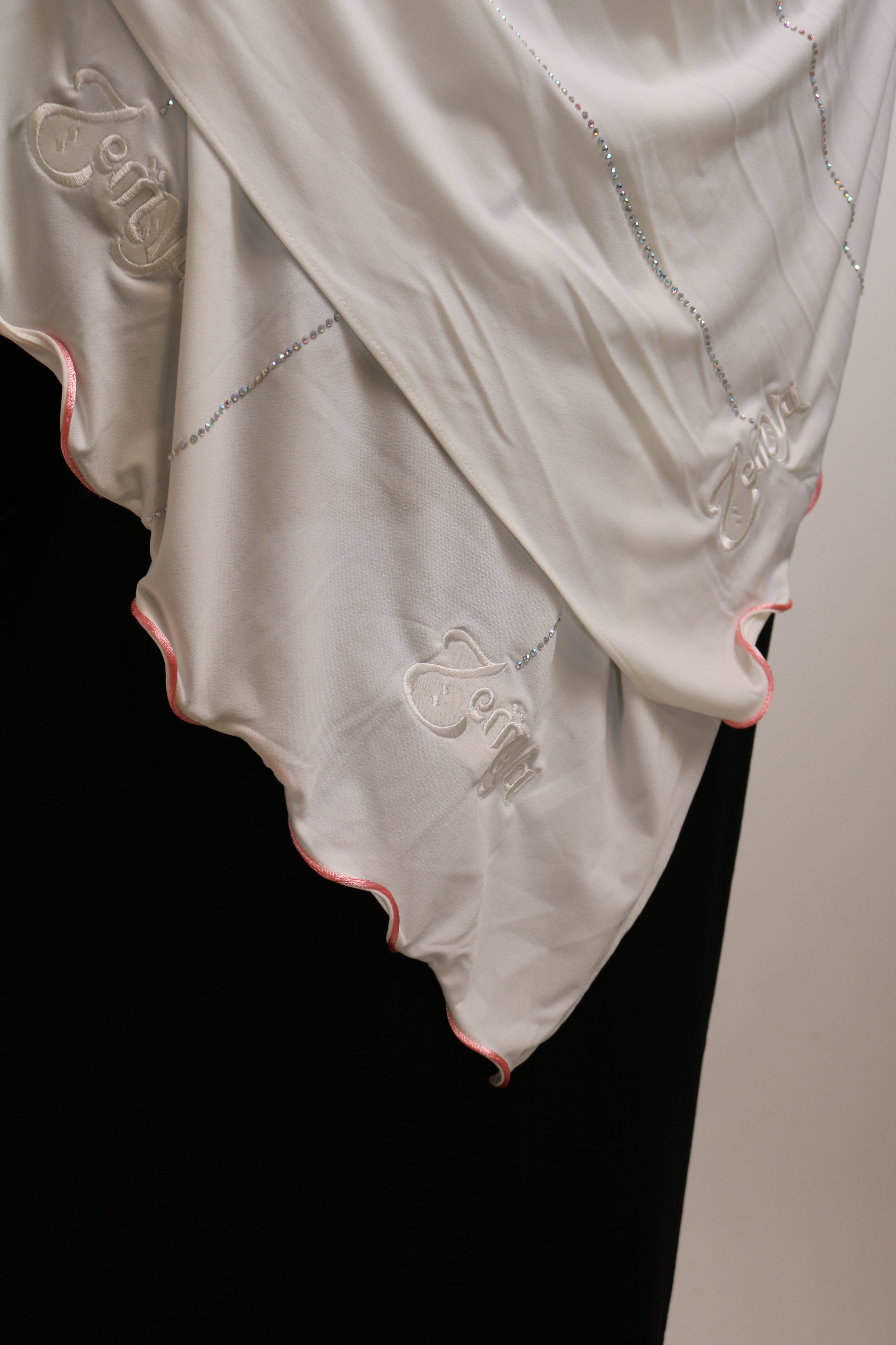 White - Pink Rope Rhinestone Hijab